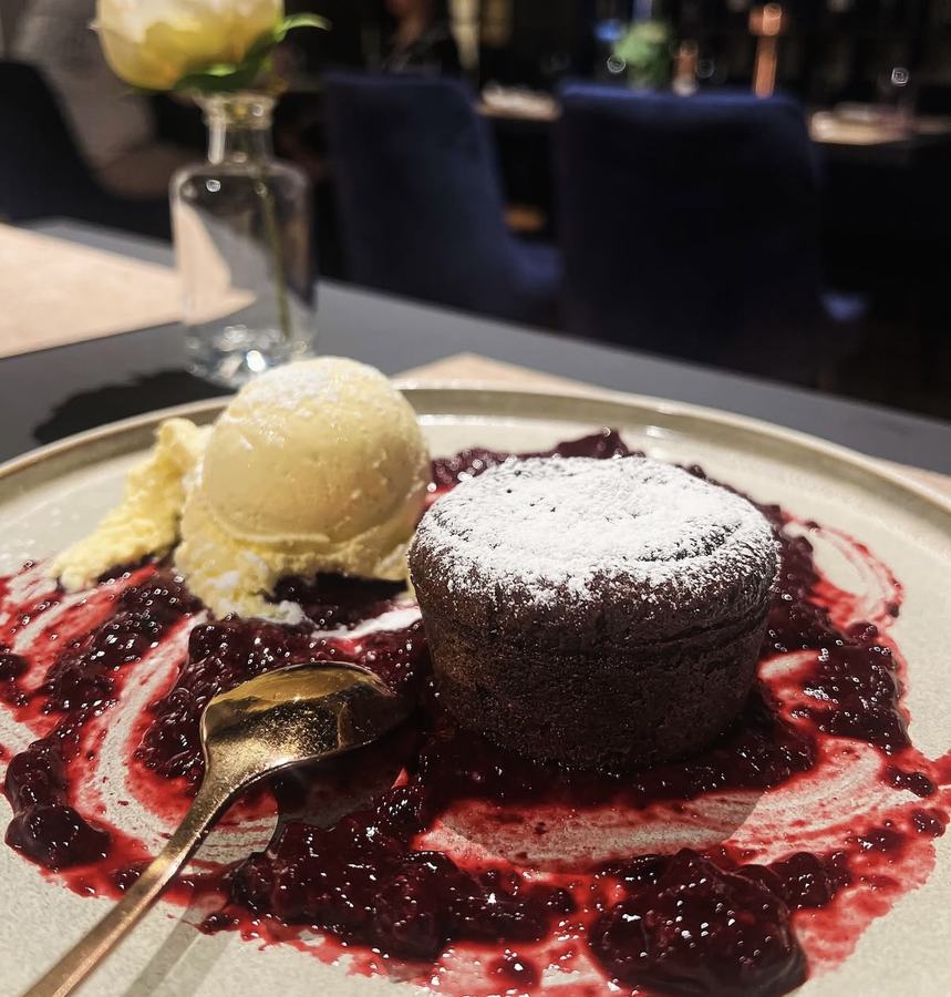 Čokoladni fondant sa sladoledom od vanilije